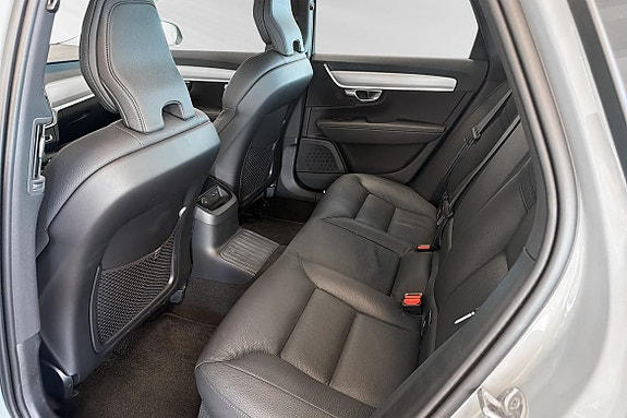 Volvo V90 9 of 30