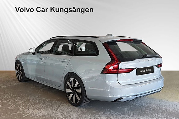 Volvo V90 4 of 30