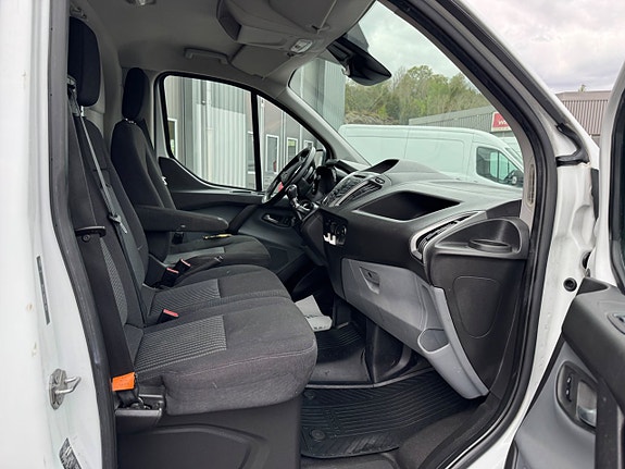 Ford Transit Custom 16 of 19