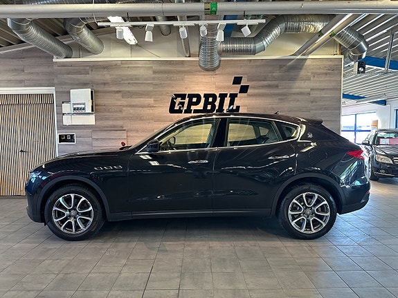 Maserati Levante 2 of 5