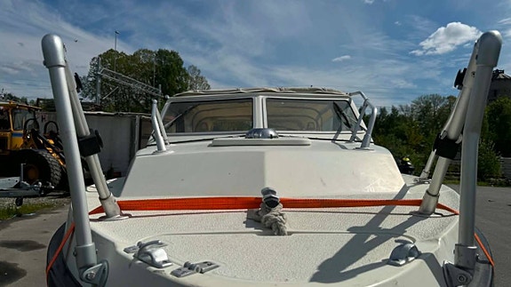 Flipper 620 ht & Evinrude 115 hk 11 of 12