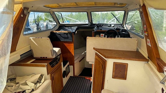 Flipper 620 ht & Evinrude 115 hk 3 of 5