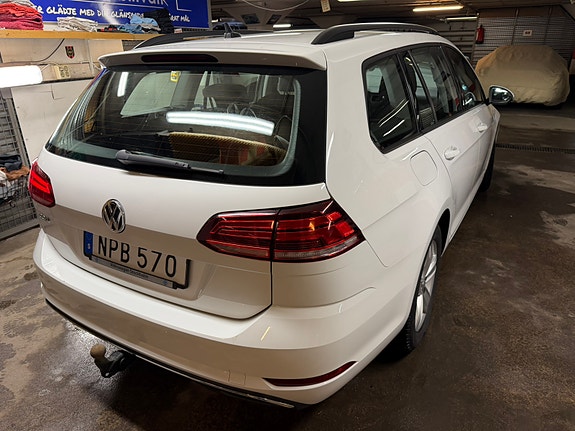 Volkswagen Golf VII 4 of 10