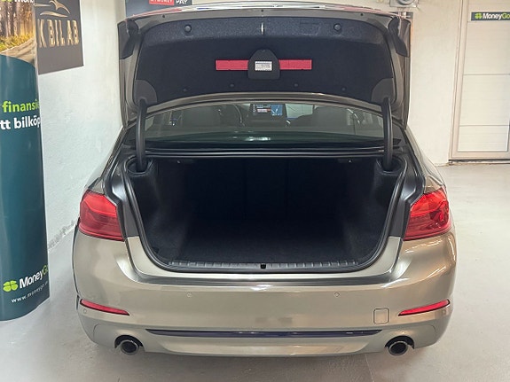 BMW 520d 23 of 27