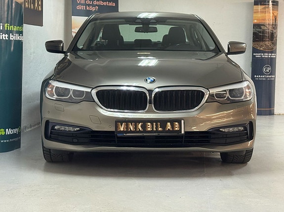 BMW 520d 2 of 5