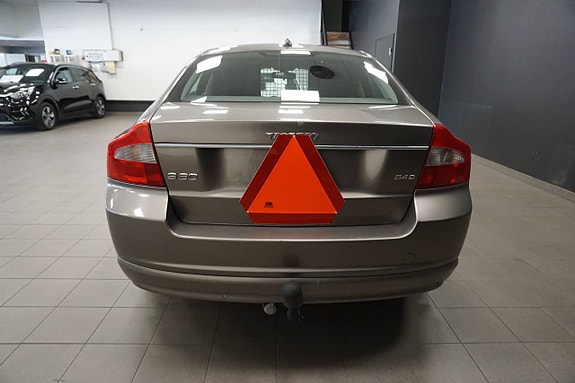 Volvo S80 6 of 12