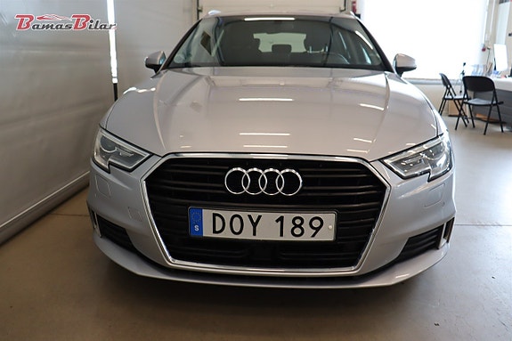 Audi A3 8 of 17