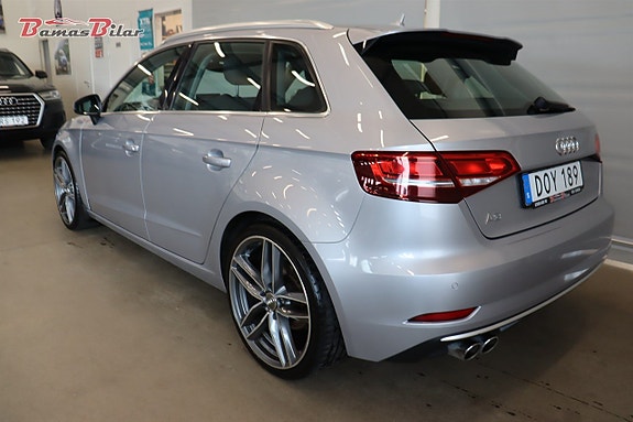 Audi A3 3 of 17