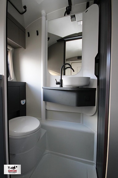 Adria Action 391 LH Sport 15 of 18