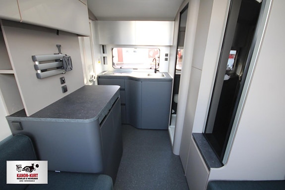 Adria Action 391 LH Sport 8 of 18