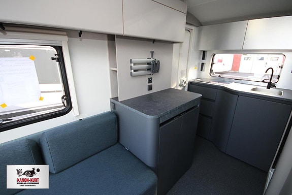Adria Action 391 LH Sport 13 of 18