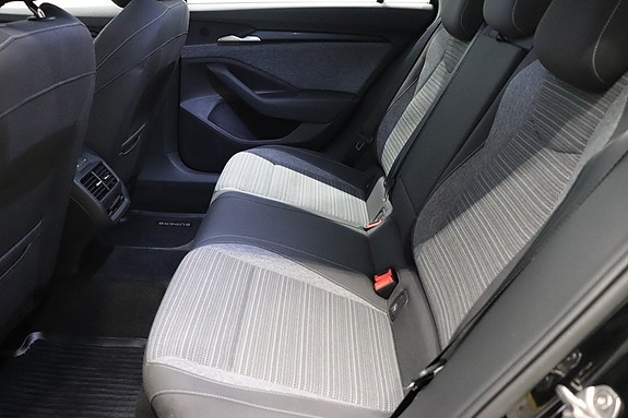Skoda Superb 8 of 12