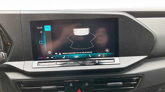 Volkswagen Caddy 9 of 12