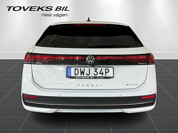 Volkswagen Passat 4 of 5