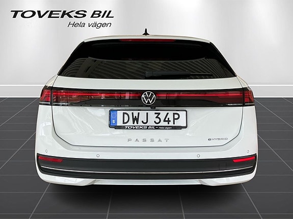 Volkswagen Passat 4 of 5