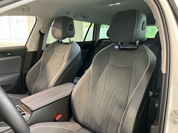 Volkswagen Passat 11 of 22