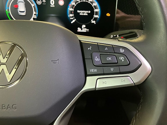 Volkswagen Passat 20 of 22