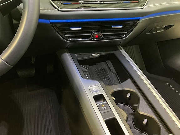 Volkswagen Passat 16 of 22