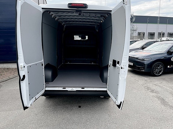 Peugeot Boxer 5 of 14