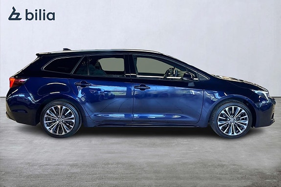 Toyota Corolla 18 of 21