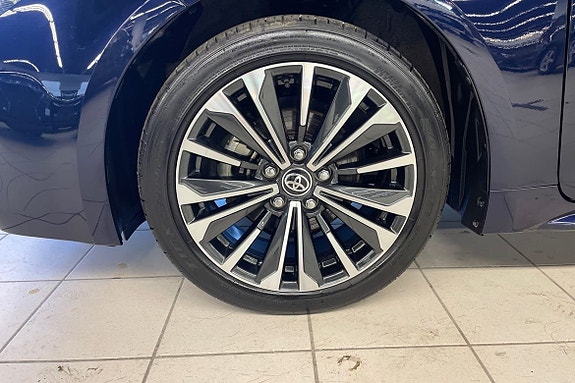 Toyota Corolla 17 of 21