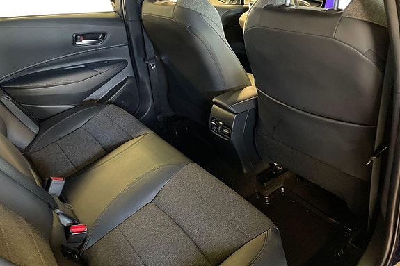 Toyota Corolla 9 of 21