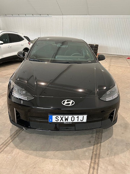 Hyundai Ioniq 6 4 of 8