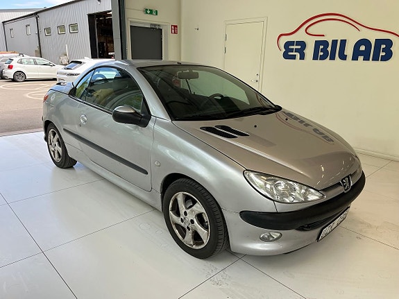 Peugeot 206 2 of 5