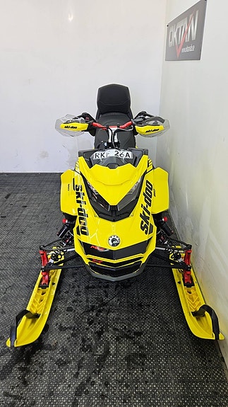 Ski-Doo MXZ X-RS 850 E-TEC 4 of 6