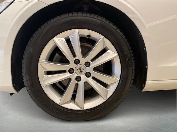 Volvo V60 9 of 14