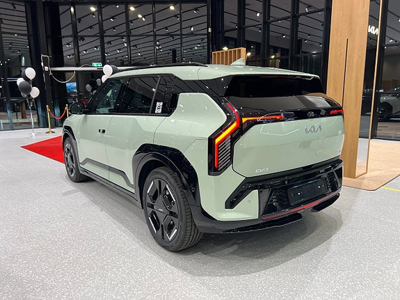 Kia EV3 14 of 30