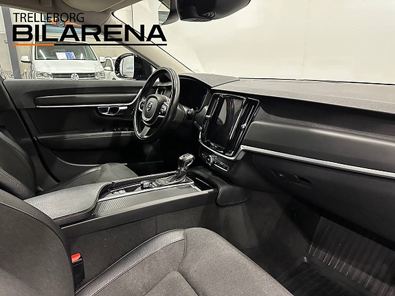 Volvo V90 Cross Country 12 of 27