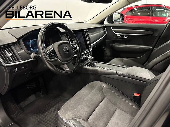 Volvo V90 Cross Country 10 of 27