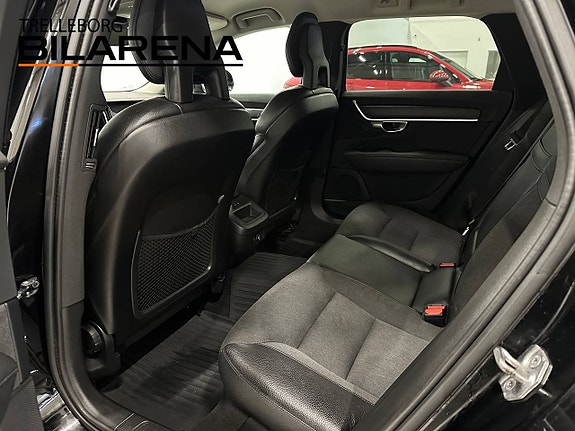 Volvo V90 Cross Country 23 of 27