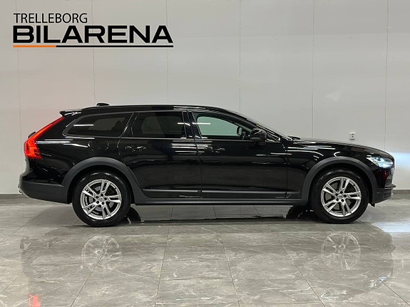 Volvo V90 Cross Country 5 of 5