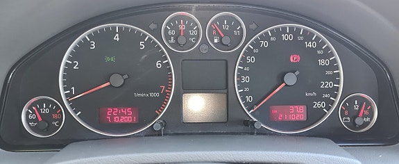 Audi A6 8 of 9