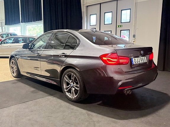 BMW 320d 3 of 20