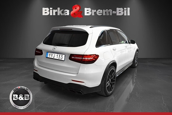 Mercedes-Benz GLC300 de 4 of 5