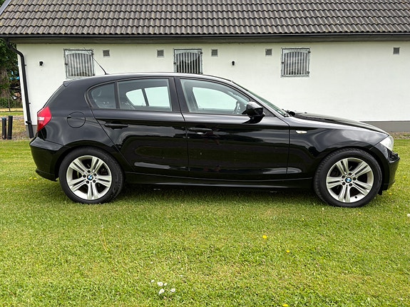 BMW 116i 5 of 5