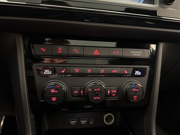 Cupra Ateca 28 of 30
