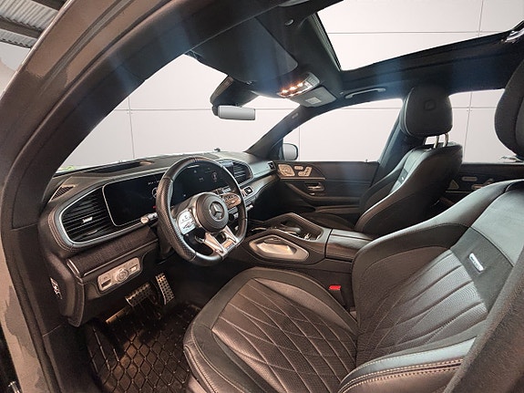 Mercedes-Benz GLS63 9 of 28