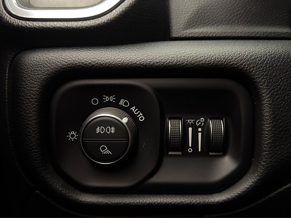 Dodge RAM 1500 16 of 30