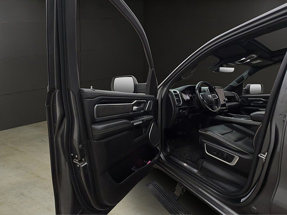 Dodge RAM 1500 11 of 30