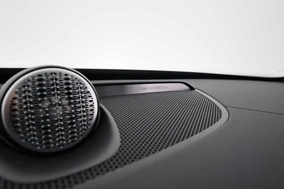 Volvo XC90 10 of 30