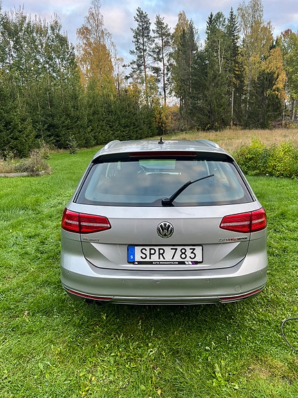 Volkswagen Passat 5 of 5