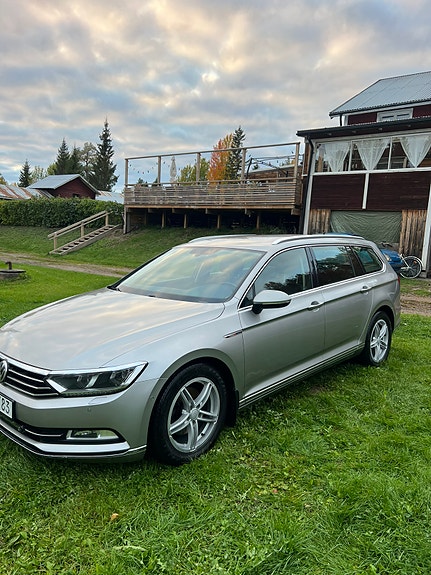 Volkswagen Passat 3 of 5