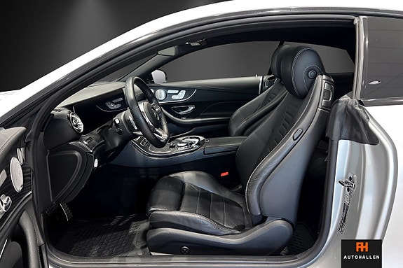 Mercedes-Benz E300 10 of 27
