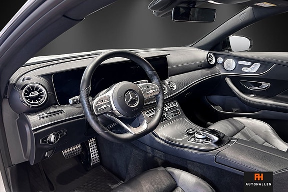 Mercedes-Benz E300 13 of 27