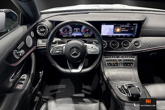 Mercedes-Benz E300 19 of 27