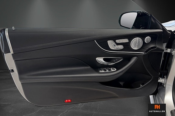 Mercedes-Benz E300 11 of 27